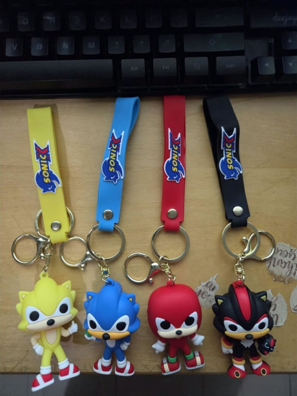 Sonic Keychain 4-Piece Key Chain